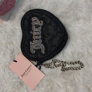 Juicy Couture String Of Pearls Black Heart-Shaped Zip Around Wristlet 🆕